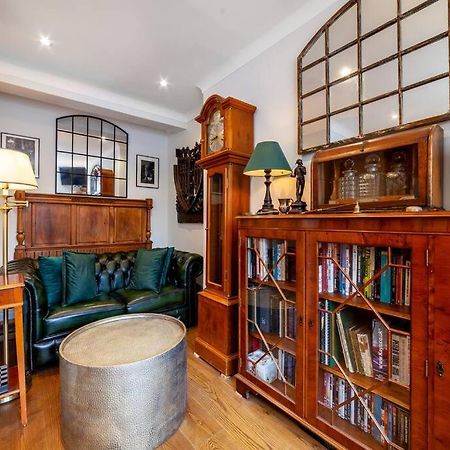 Outstanding Antique 1Br Flat In Soho Apartment London Bagian luar foto